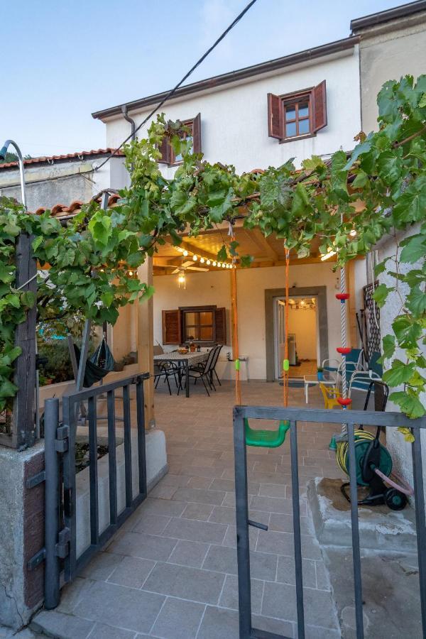 Holiday House Nova Stara Baška 외부 사진